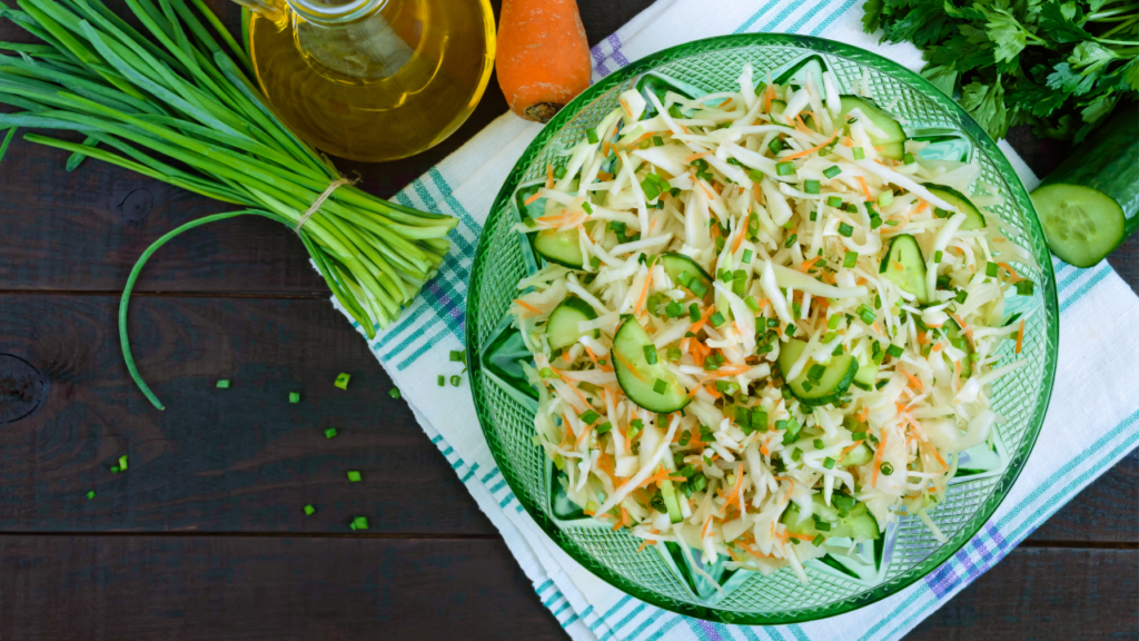 Salada de Repolho com Cenoura e Pepino